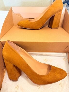 Suede Block Heel Pump in Mustard - Women's Dress Shoes